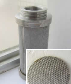 Sintered mesh filter basket